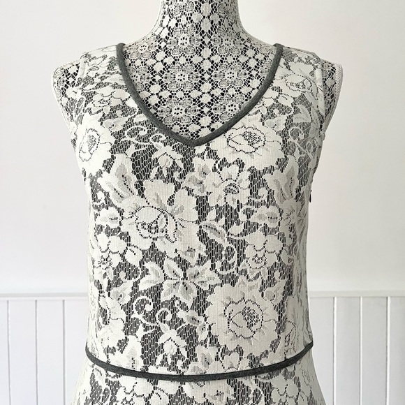 Ann Taylor Factory Sleeveless Floral Lace Skater Dress Size 2 - Picture 2 of 13